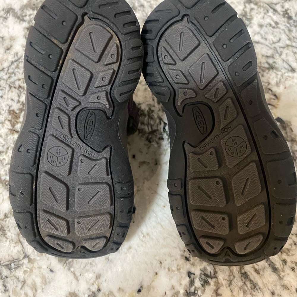 Keen Little Kids' Knotch Chukka size 11 - Picture 4 of 7